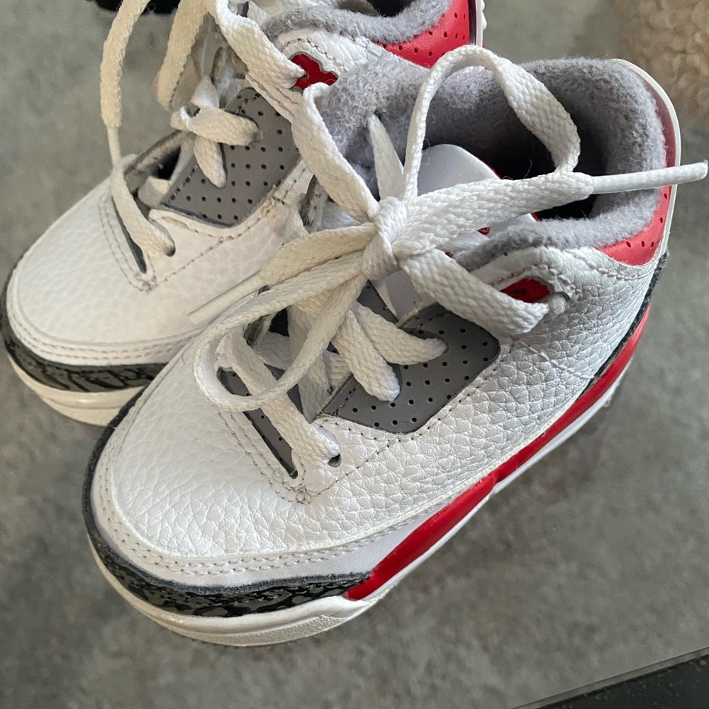 Jordan 3s